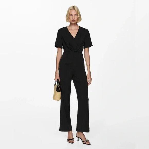 MNG NWT Black Short Sleeve Front Twist Jumpsuit Sz Large - Picture 1 of 7